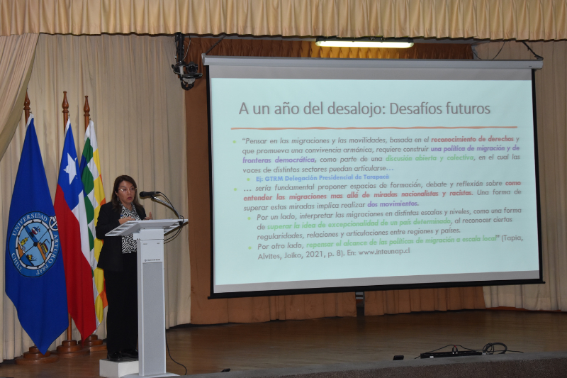 Directora del DOET participó en conversatorio “Migración en Tarapacá” organizado por el SJM