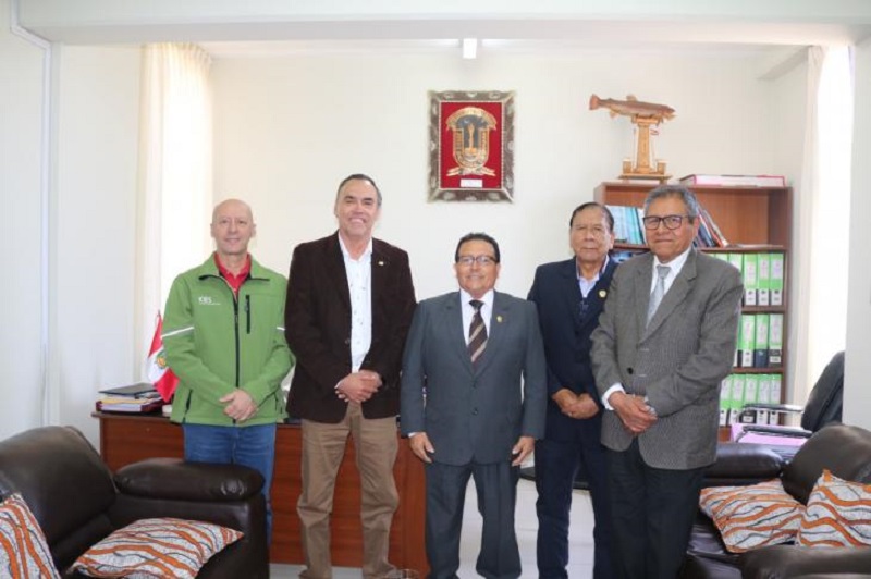 Académico en representación del CDV Arica realiza colaboración científica en Perú con U. Nacional Jorge Basadre