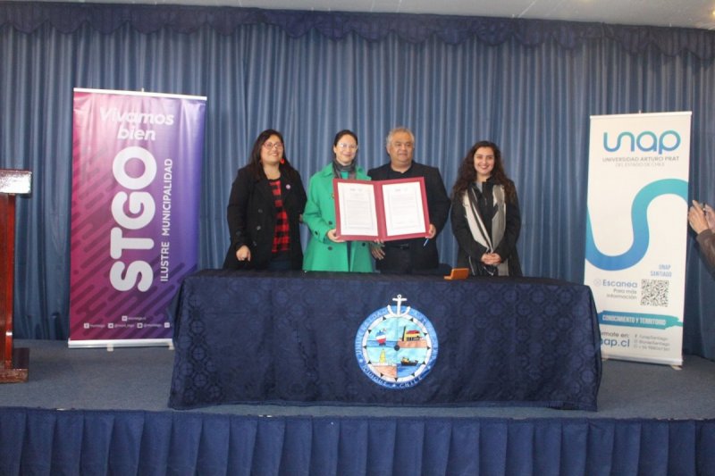 UNAP Santiago llevó a cabo la firma del Convenio de Colaboración con la Municipalidad de Santiago