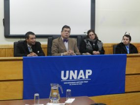 Profesor Luis Riveros dictó charla magistral a estudiantes de Derecho de la UNAP