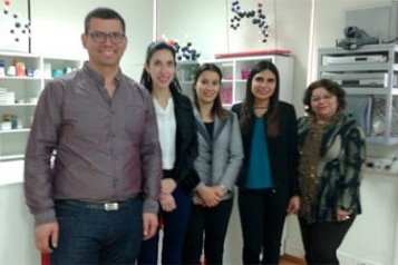 Destacan visita de pares evaluadores de la carrera de Química y Farmacia de la Universidad Arturo Prat.