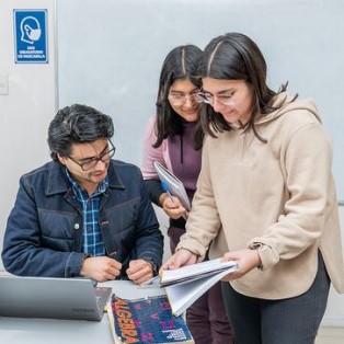 PEDAGOGÍA EN MATEMÁTICAS Y FÍSICA