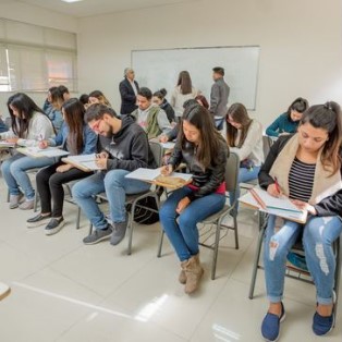 INGENIERÍA COMERCIAL