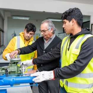 MECÁNICO MANTENEDOR MAQUINARIA PESADA