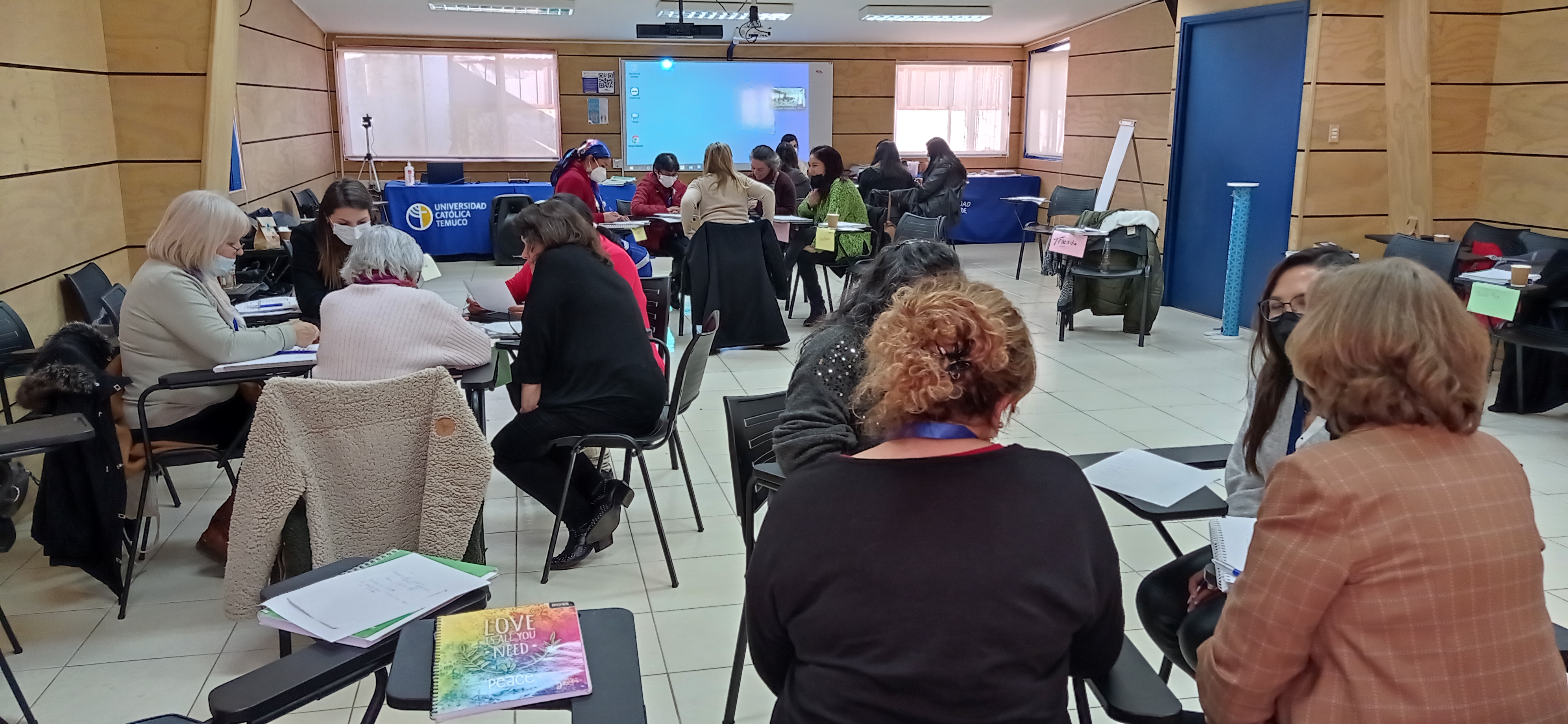 Inspirador taller de mujeres sobre diálogo se desarrolló en La Araucanía
