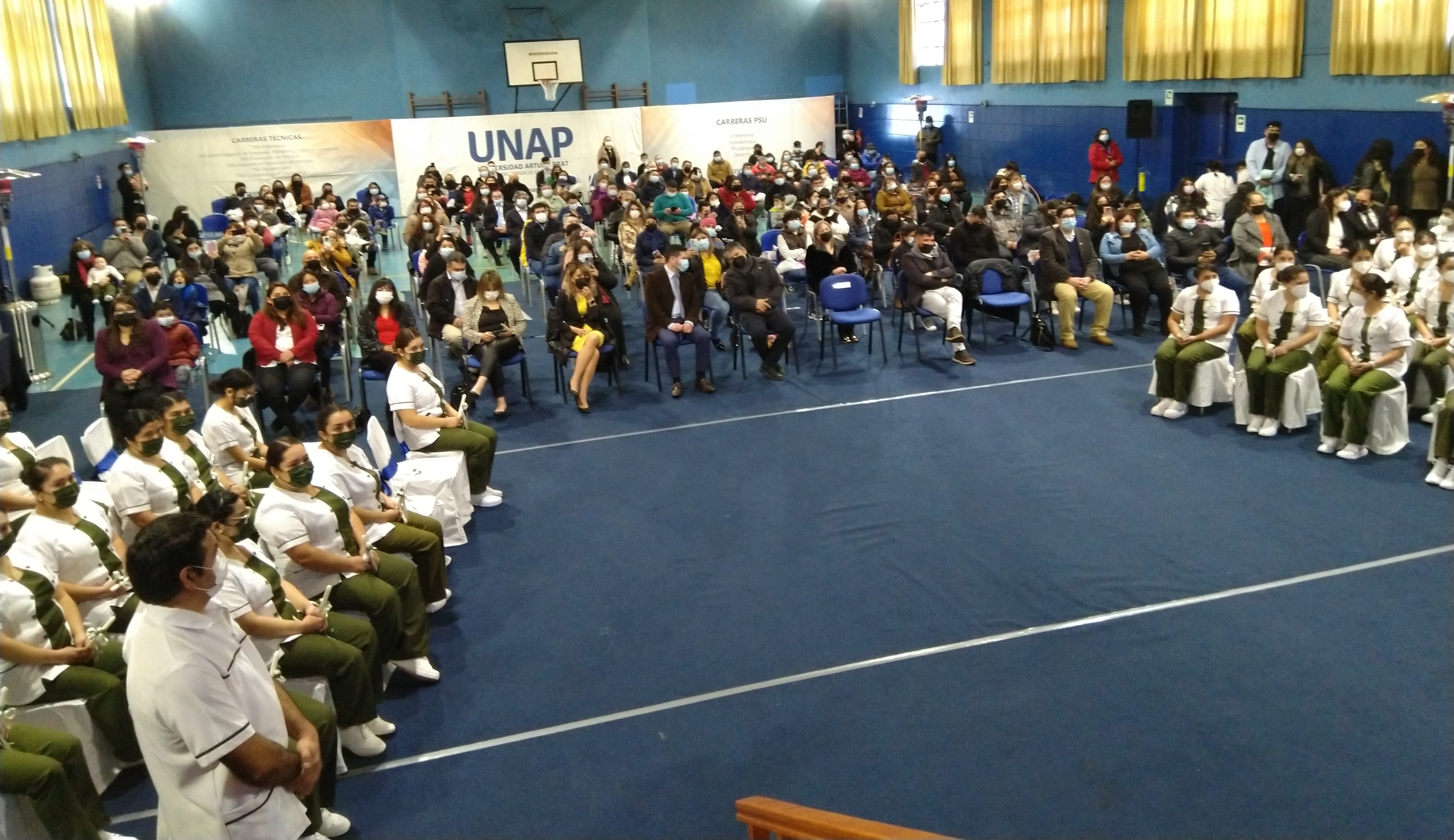 Estudiantes de Técnico en Enfermería son investidos en doble ceremonia en UNAP Sede Victoria