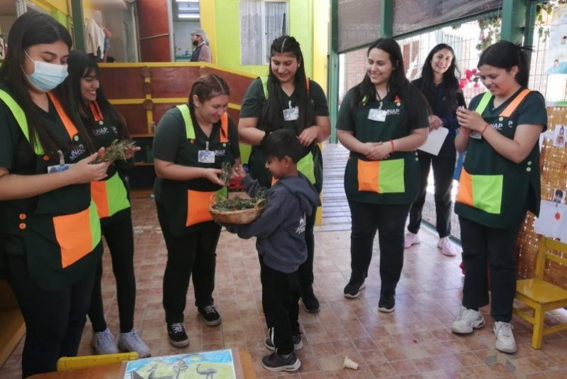 Estudiantes de Educación Parvularia realizan pasantía en jardines infantiles de la comuna de Camiña