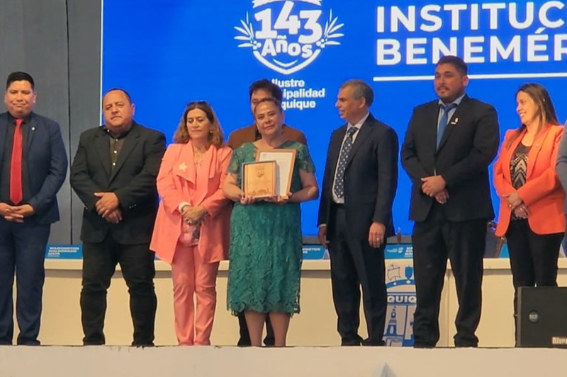Un merecido reconocimiento recibió la Brigada de Defensa de los Animales UNAP como Institución Benemérita de Iquique.