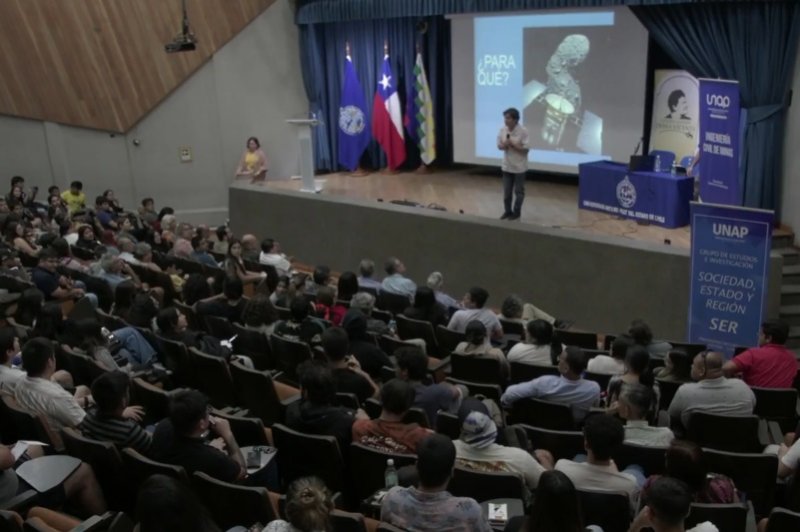 Más de 500 personas participaron en seminario de Minería espacial
