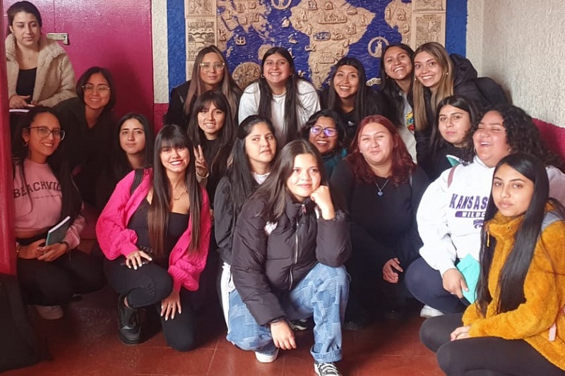 Estudiantes de IV año de la carrera de Educación Parvularia recorrieron y analizaron espacios culturales de Iquique