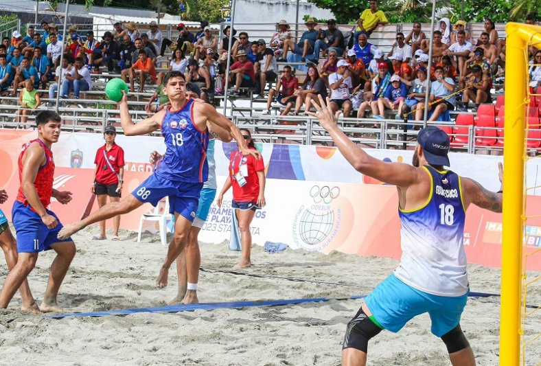Deportistas Unapinos como parte del seleccionado nacional de handball playa obtuvieron medalla de bronce en los V Juegos Sudamericanos