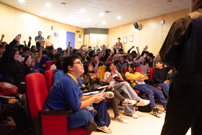 De la UNAP al Espacio: 100 Estudiantes de Iquique y Alto Hospicio comenzaron talleres de Astronomía Educativa