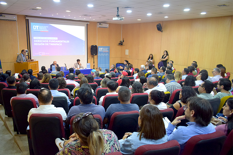 Universidad Arturo Prat y la Dirección del Trabajo impartieron seminario sobre derechos fundamentales de trabajadores y trabajadoras