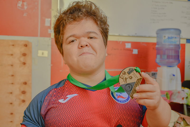Heber Leyton estudiante de Arquitectura y deportista de Para Powerlifting:“ Mi sueño es competir en un paraolímpico”