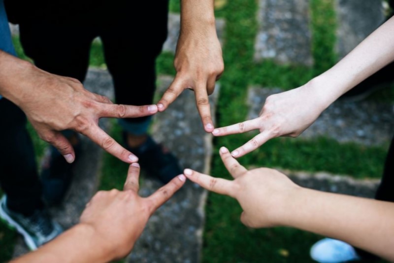 LA VINCULACIÓN CON EL MEDIO DE ESTUDIANTES ADULTOS TRABAJADORES DE UNA FACULTAD DE CIENCIAS EMPRESARIALES