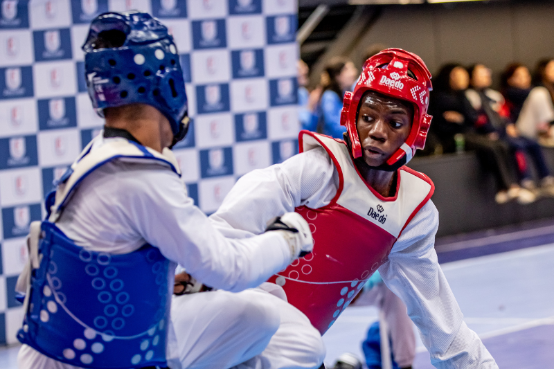 Taekwondistas de la UNAP obtienen tres medallas de bronce en torneo nacional universitario