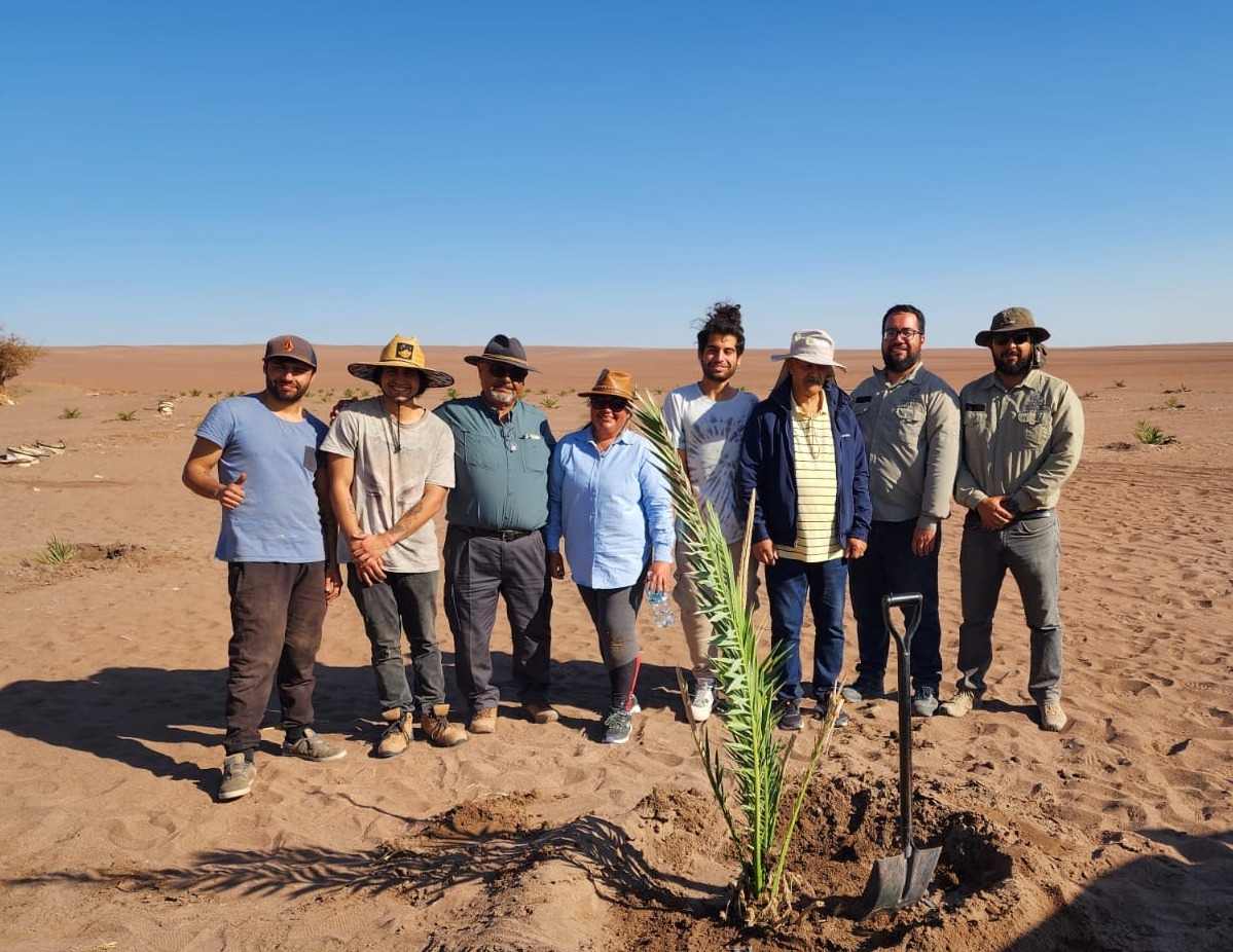 José Delatorre con el equipo de Consorcio del Desierto
