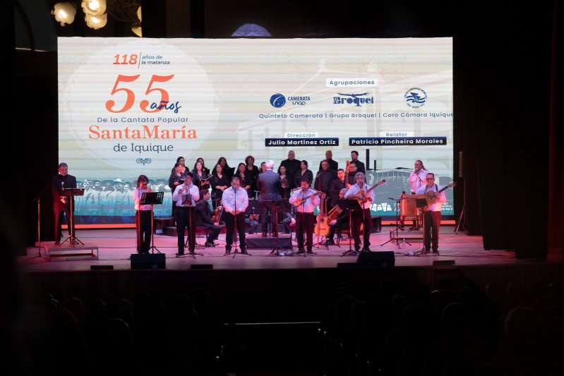 Teatro Municipal repleto vibró con la Cantata Santa María de Iquique