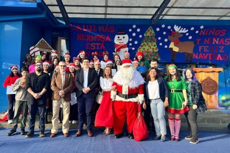 La comunidad se reúne para celebrar la Navidad en la Universidad Arturo Prat Sede Victoria