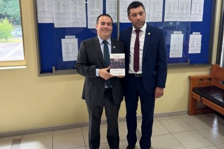 Carrera de Derecho marca presencia en libro por la conmemoración de los 100 años de la Corte de Apelaciones de Temuco