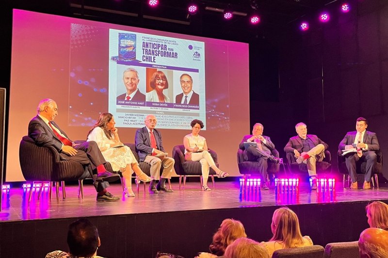UNAP Santiago presente en el lanzamiento del libro “Anticipar para Transformar Chile” en Congreso Futuro 2026
