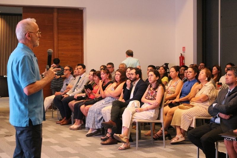 Congreso Futuro en Tarapacá abordó el entusiasmo acrítico frente a la IA