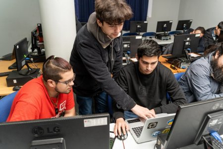 Continúa el proceso de repostulación para las carreras de Derecho e Ingeniería Comercial mención Gestión Estratégica en UNAP Sede Victoria