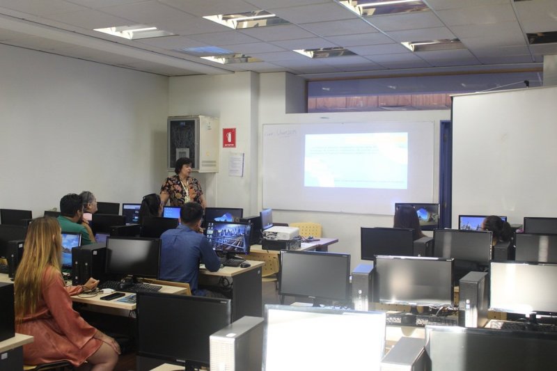 UNAP Santiago realizó Jornadas de Orientación sobre FUAS y Beneficios Estudiantiles para postulantes 2026