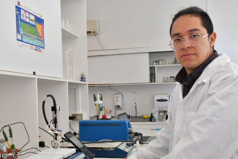 Estudiante Unapino crea sensor que detecta contaminantes en productos cárnicos