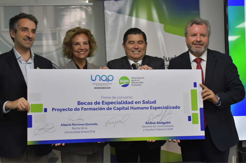 UNAP se suma a programa de becas médicas para fortalecer la formación de especialistas en el norte del país
