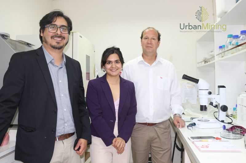 Equipo del proyecto ANID Anillos Regulares de Tecnología dio a conocer su labor al Seremi de Ciencia de Tarapacá