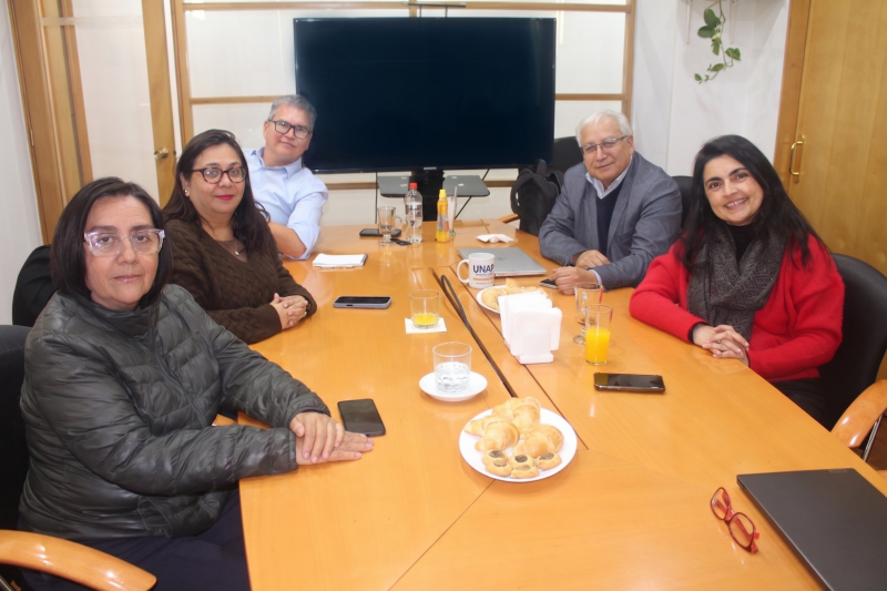 UNAP Santiago proyecta su futuro institucional y consolida alianzas con decanos de diversas facultades