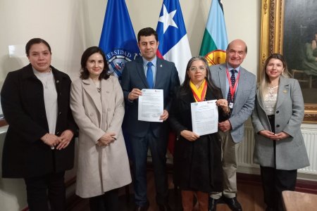Universidad Arturo Prat Sede Victoria concreta firma de relevante convenio con COANIQUEM