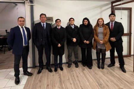 Abogados en formación visitan la Notaría y el Conservador de Bienes Raíces de Victoria