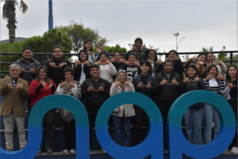 Estudiantes bolivianos fortalecen su formación en comercio internacional durante visita académica a la UNAP
