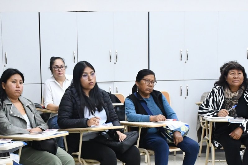 "Queremos hablar inglés para contar nuestras historias": mujeres indígenas emprendedoras quieren  proyectar Tarapacá al mundo