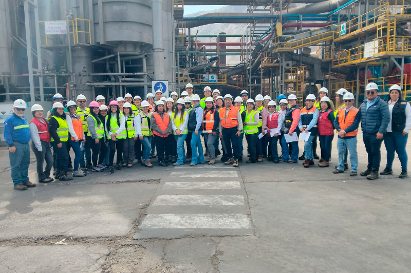 Visita Técnica Industrial Fortalece la Formación de Estudiantes de Ingeniería en Prevención de Riesgos