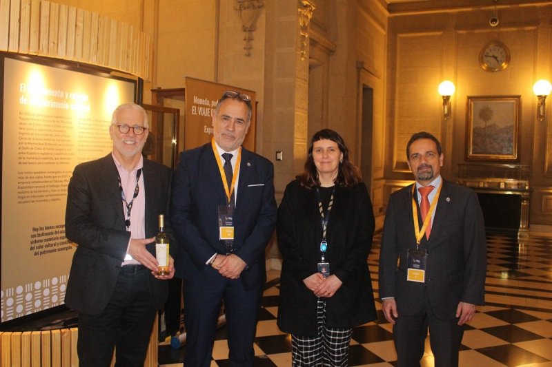 Delegación de la UNAP Santiago sostuvo reunión clave con el Banco Central para impulsar alianzas estratégicas