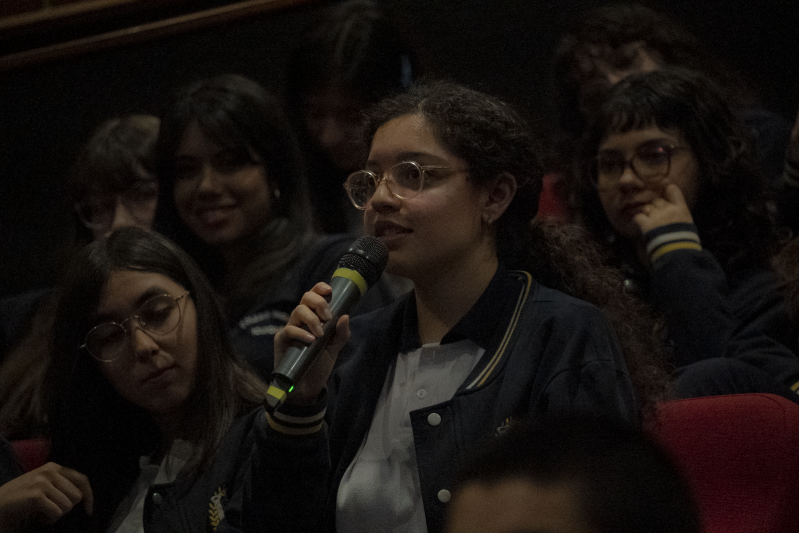 Documental “Voces que Trascienden” mostró a cerca de 200 estudiantes cómo el talento regional trasciende fronteras