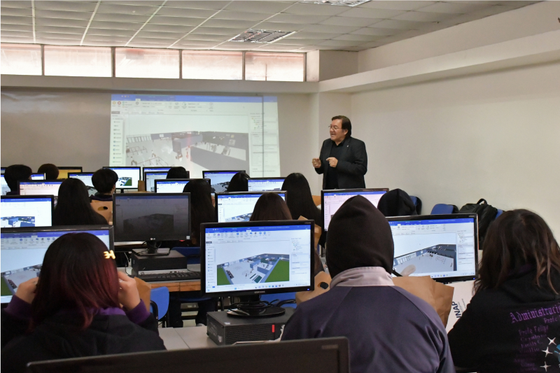 Estudiantes de cuarto medio fortalecen su formación técnica con software especializado en la UNAP