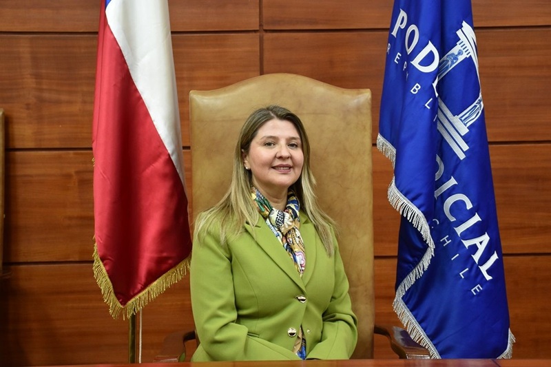 Titulada de la carrera de Derecho, María Alejandra Ceroni fue designada ministra