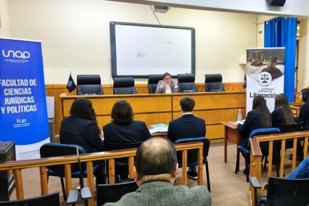 Con gran asistencia de escolares de Enseñanza Media continúa la 3ª Olimpiada Unapina de Litigación Oral