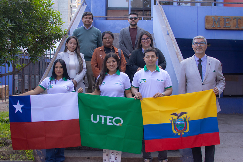 Pasantía intensiva en la UNAP realizan estudiantes de Ecuador