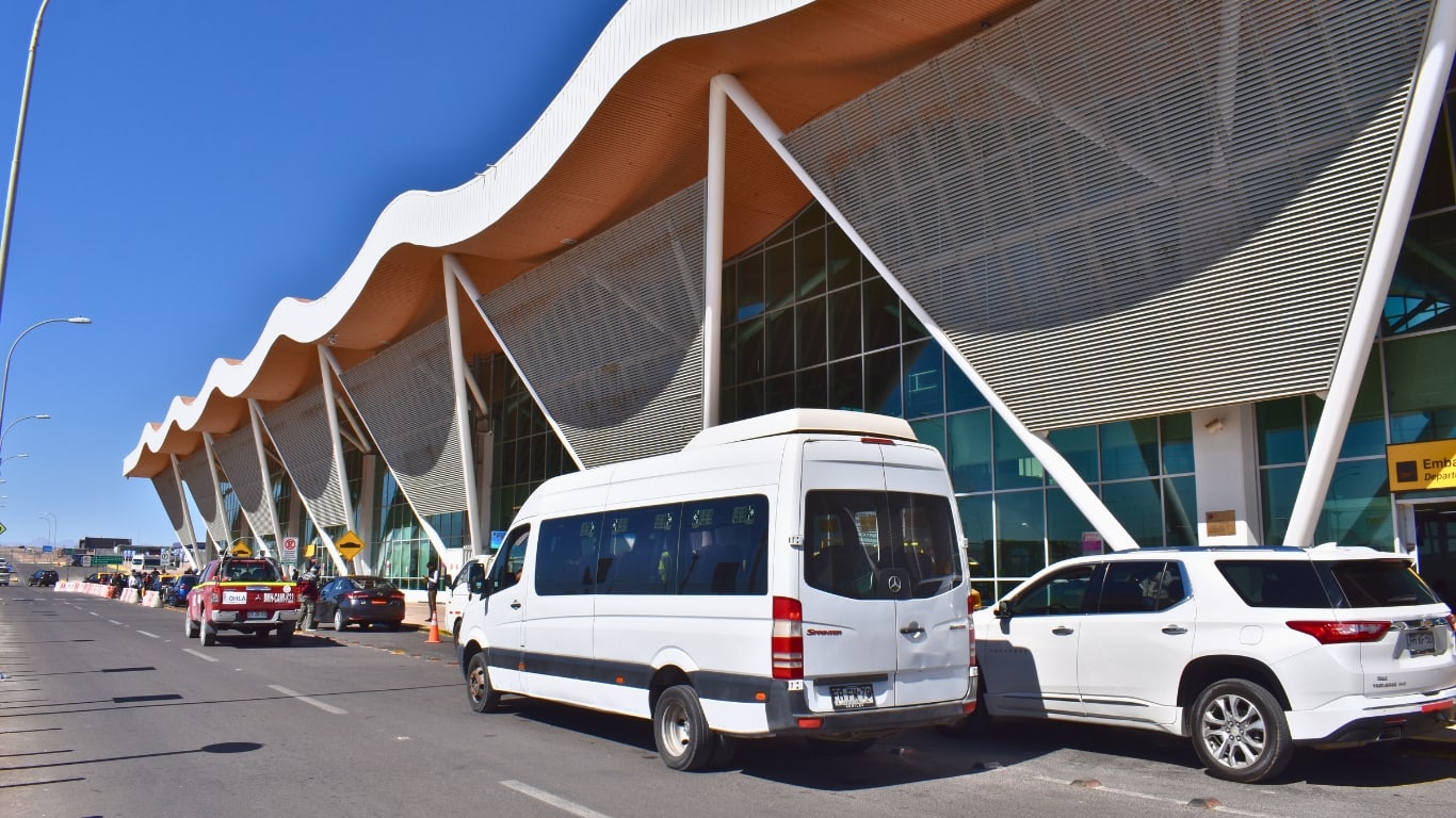 Transfer y taxis en el Aeropuerto Diego Aracena de Iquique